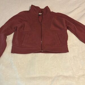 Universal Thread’s Zip Up